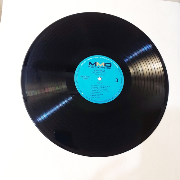 Records Easy Trumpet Solos with music book - Picture 13 of 16